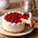 最高級洋菓子&nbsp;シュス木苺レアチーズケーキ15cm