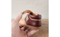 柔らかく履かせやすい本革製ベビーシューズ　ワイン