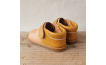 柔らかく履かせやすい本革製ベビーシューズ　マスタード