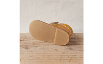 柔らかく履かせやすい本革製ベビーシューズ　マスタード