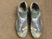 プロサッカー選手　遠藤航選手サイン入りスパイク（デザイン１）