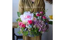 【母の日】スペシャルアレンジ&nbsp;フラワーバルーンバスケット&nbsp;ピンク系＜お届け日：2026年5/4～5/10&nbsp;当店おまかせ&nbsp;＞母の日カード付き【&nbsp;母の日&nbsp;ギフト&nbsp;アレンジ&nbsp;花&nbsp;贈り物&nbsp;大阪府&nbsp;門真市&nbsp;】