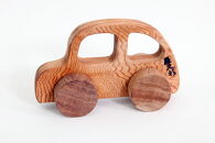 屋久杉のぬくもりを楽しむ「ころりんおもちゃ」【屋久島】