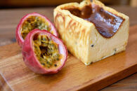 屋久島の手作りバスクチーズケーキ&nbsp;（パッションフルーツ）