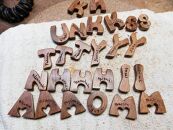 屋久杉Initialイニシャルキーホルダー　”H”