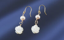 102506-1&nbsp;マザーオブパール「薔薇」K14GF金張りピアス