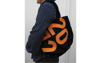 【競走馬調教用ゼッケン使用：ゼッケンバッグ】　舟形トート【2-黒色ゼッケン×橙文字】