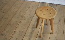 タップルート&nbsp;無垢材のスツール&nbsp;ブラウンオーク