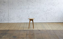 タップルート&nbsp;無垢材のスツール&nbsp;ブラウンオーク