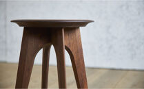 タップルート&nbsp;無垢材のスツール&nbsp;ウォールナット