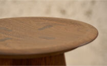 タップルート&nbsp;無垢材のスツール&nbsp;ウォールナット