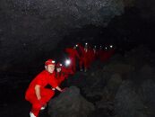 富士山の噴火でできた「青木ヶ原樹海」の溶岩洞窟を探検！