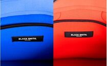 ウェットスーツ素材のビジネスバッグ(ハンドル黒、インナー青)