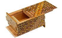 秘密箱２１回仕掛け&nbsp;４寸&nbsp;小寄木&nbsp;|&nbsp;工芸品&nbsp;装飾品&nbsp;民芸品&nbsp;木工品&nbsp;寄木細工&nbsp;クラフト&nbsp;木製&nbsp;オリジナル&nbsp;デザイン&nbsp;手作り&nbsp;箱&nbsp;木箱&nbsp;秘密箱&nbsp;人気&nbsp;おすすめ&nbsp;伝統&nbsp;ギフト&nbsp;日本製&nbsp;観光&nbsp;お土産&nbsp;送料無料&nbsp;神奈川&nbsp;箱根