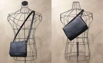 【alto.】スマートショルダーバッグ／サコッシュ&nbsp;AKEB-3102（ネイビー）