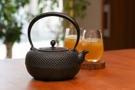 南部鉄器 鉄瓶 別製柚子型あられ 1.5L 【伝統工芸士 佐藤圭 作】 日本製 鉄分 窯焼き 白湯 デトックス 縁起物 調理 アウトドア 職人 直火