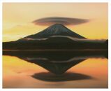 富士山写真大賞  額装写真「昇陽に染まる　精進湖にて」(全紙  額装サイズ約530×640mm)