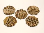 寄木コースター八角　５枚セット&nbsp;|&nbsp;工芸品&nbsp;装飾品&nbsp;民芸品&nbsp;木工品&nbsp;寄木細工&nbsp;クラフト&nbsp;木製&nbsp;手作り&nbsp;コースター&nbsp;デザイン&nbsp;伝統工芸&nbsp;人気&nbsp;おすすめ&nbsp;ギフト&nbsp;伝統&nbsp;日本製&nbsp;観光&nbsp;お土産&nbsp;送料無料&nbsp;神奈川&nbsp;箱根