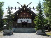 上川神社：祈祷（きとう）＆内宮（ないぐう）・舞殿（まいどの）見学＆装束・巫女（みこ）着付体験（1人分）