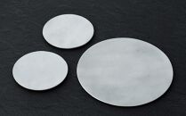 「ひんやり」をキープしてくれるアルミ鋳物の菓子皿セット（Flat Lサイズ / Sサイズ）
